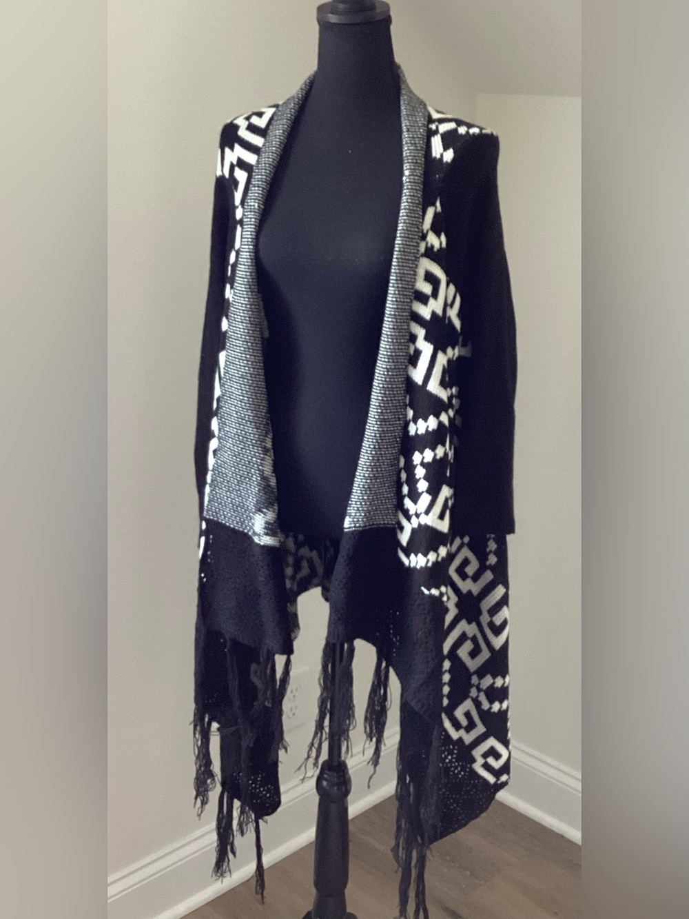 Urban Mangoz Southwestern Geometric Fringe Cardigan Western Boho Large NWT